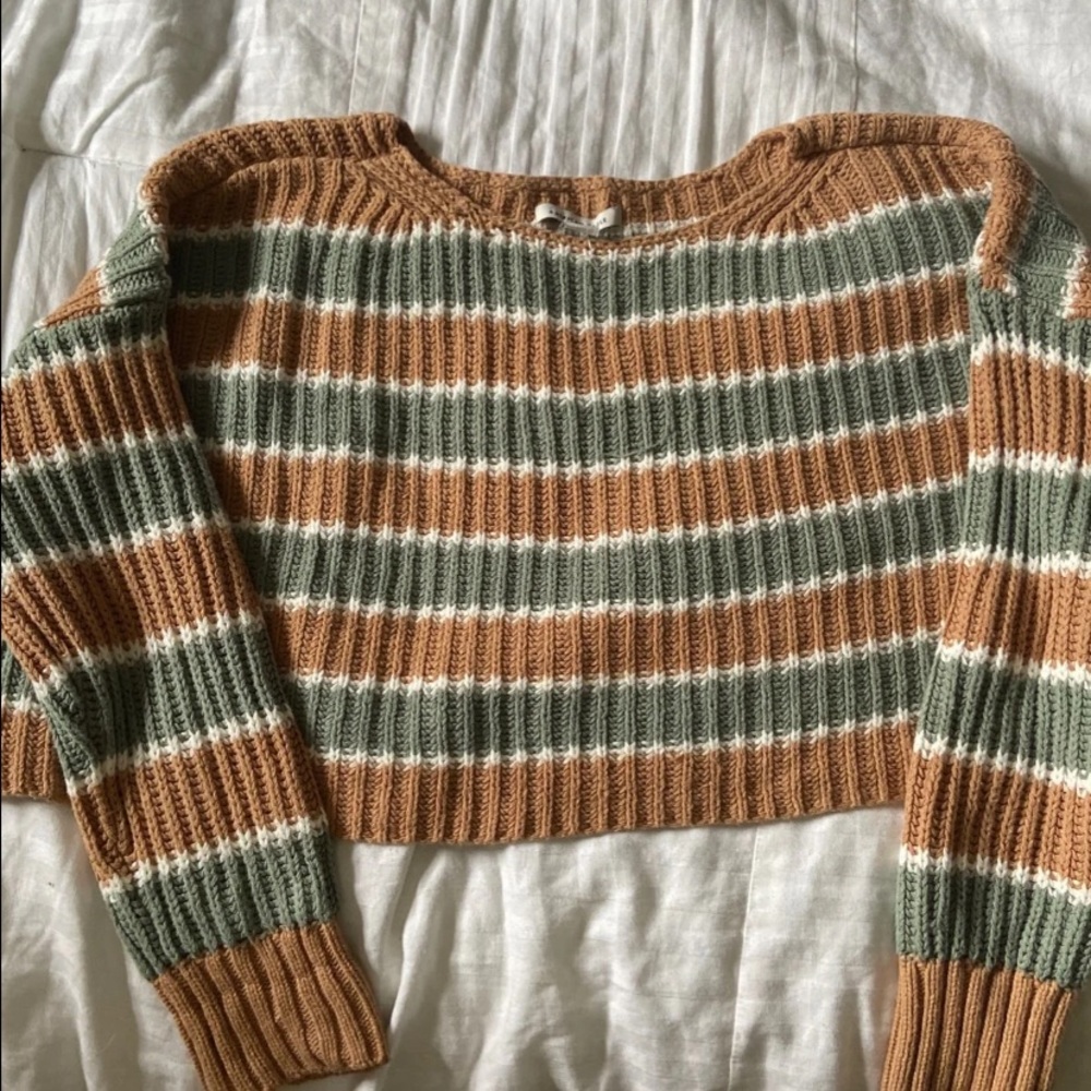 American Eagle Sweater !!!